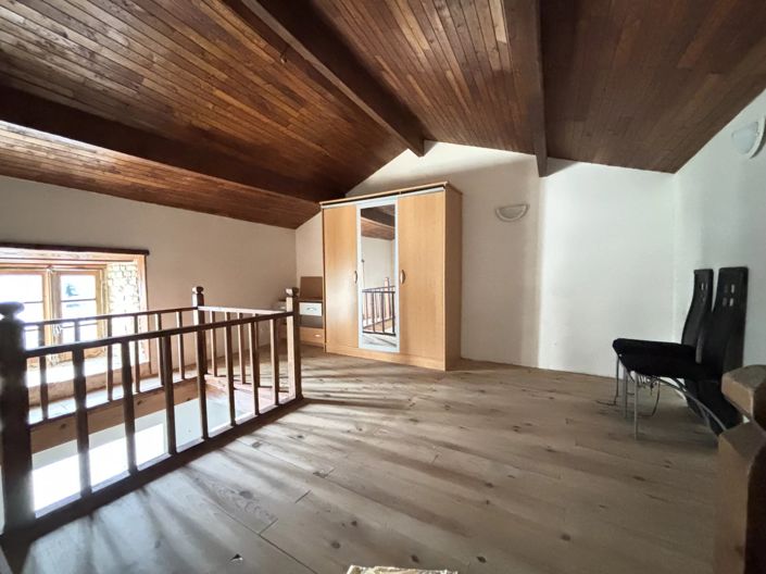 Image No.5-1 Bed House for sale