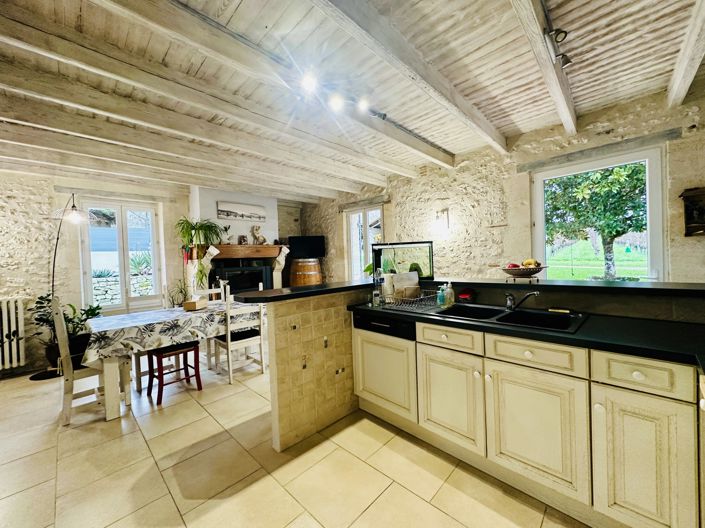 Image No.3-3 Bed House for sale