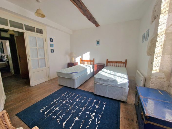 Image No.8-2 Bed House for sale