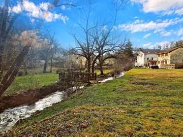 1 - Villeneuve, House