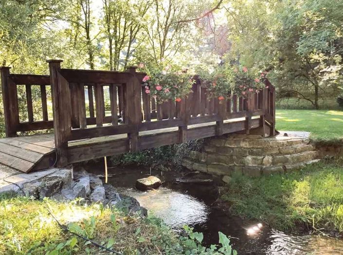 Image No.2-4 Bed House for sale