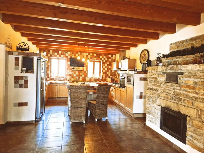 Image No.5-4 Bed House for sale