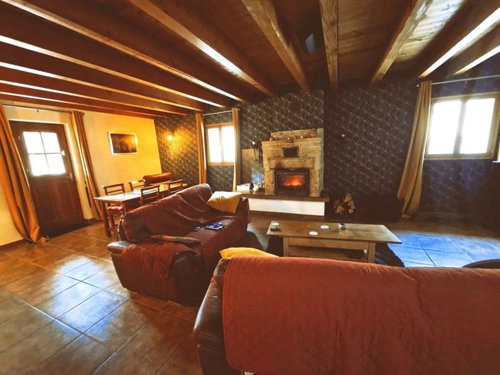 Image No.8-4 Bed House for sale