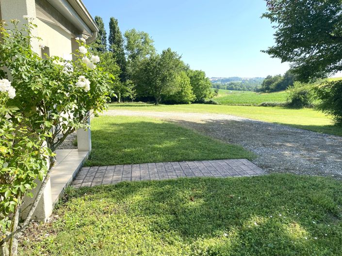 Image No.10-3 Bed House for sale