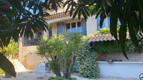 Image No.1-3 Bed House for sale