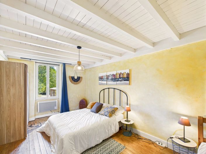 Image No.15-13 Bed House for sale