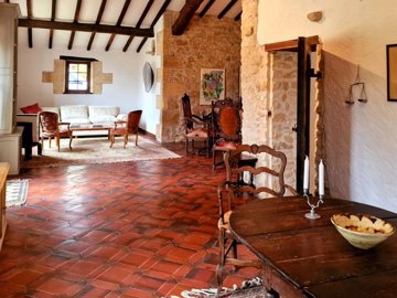 ca6d6dc257680828b57f09a96bed3df76ee3aad4ac264