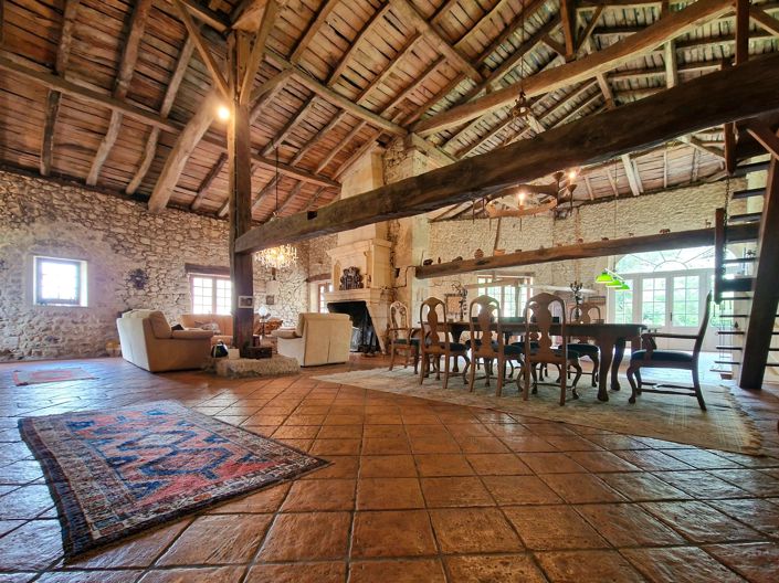 Image No.4-7 Bed House for sale