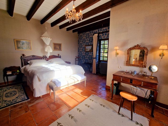 Image No.9-7 Bed House for sale