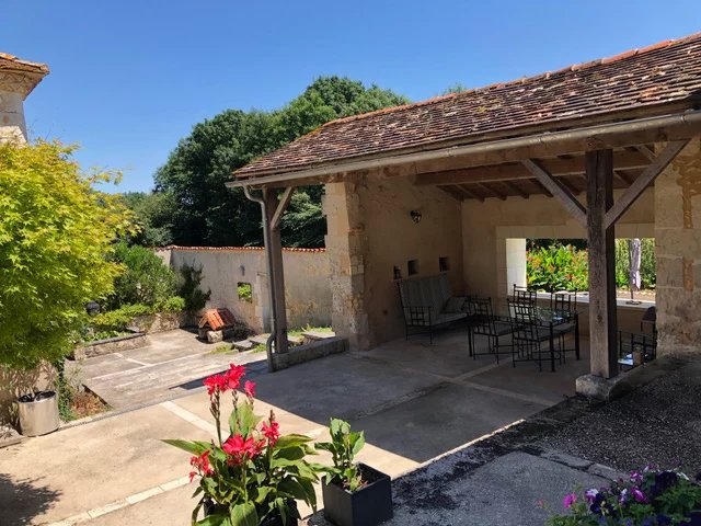 Image No.15-5 Bed House for sale