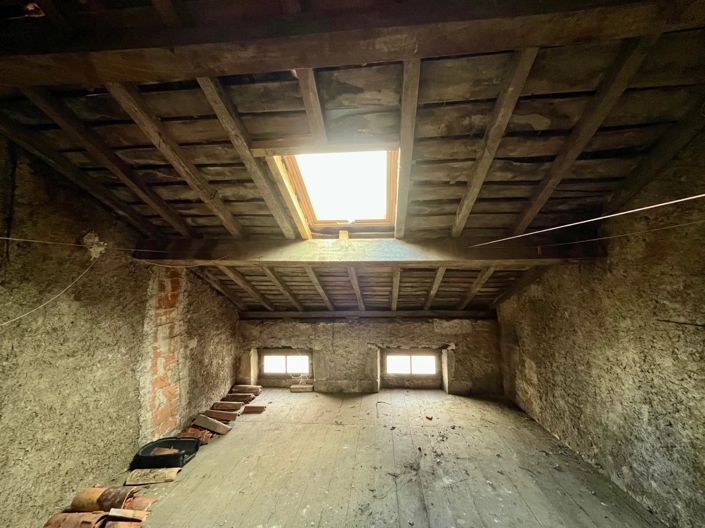 Image No.14-2 Bed Commercial for sale