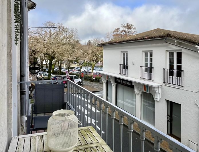 Image No.5-2 Bed Commercial for sale