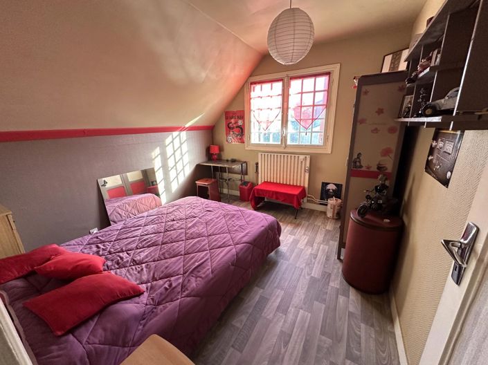 Image No.10-6 Bed House for sale