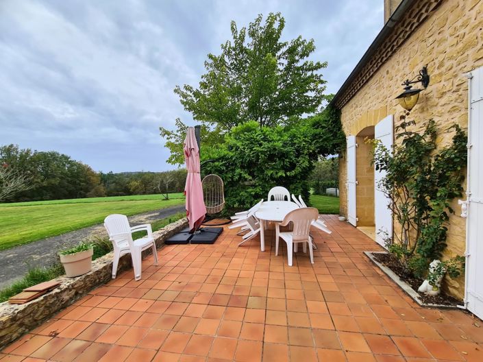 Image No.12-5 Bed House for sale