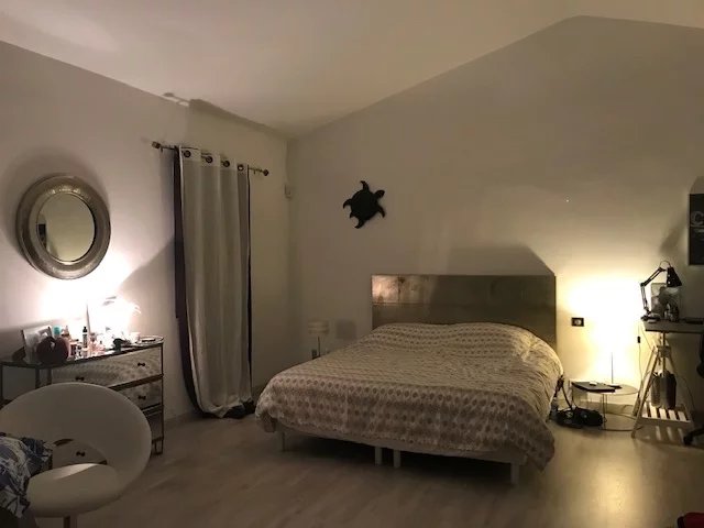 Image No.14-3 Bed House for sale