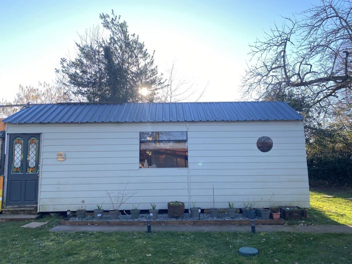 Image No.11-3 Bed House for sale