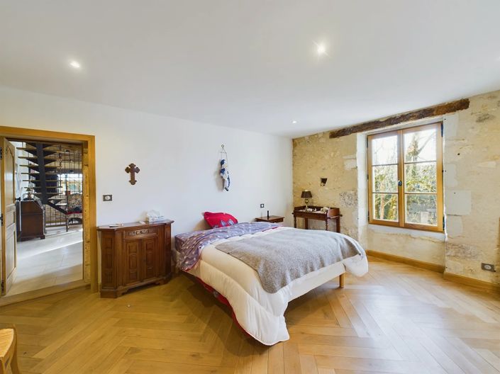 Image No.6-3 Bed House for sale