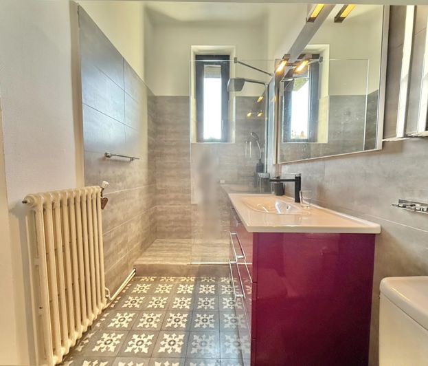 Image No.10-4 Bed House for sale