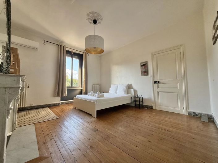 Image No.6-4 Bed House for sale