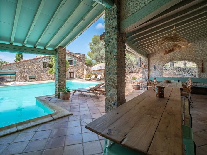 Image No.2-5 Bed House for sale