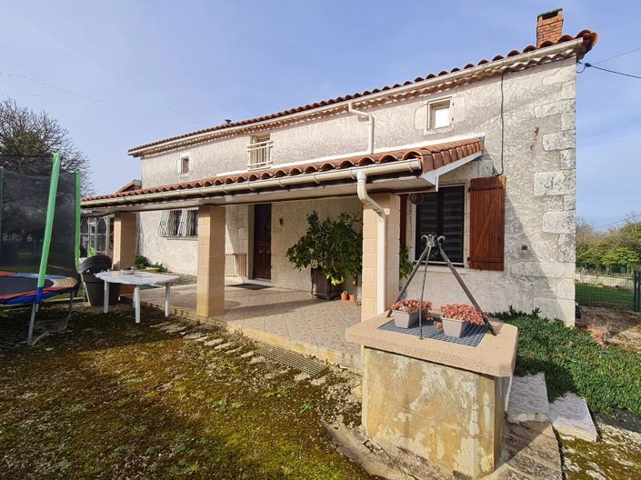 Image No.1-3 Bed House for sale