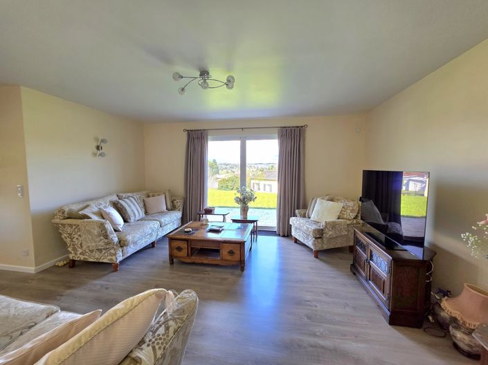 Image No.4-3 Bed House for sale