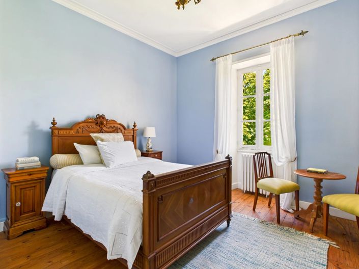 Image No.11-6 Bed House for sale