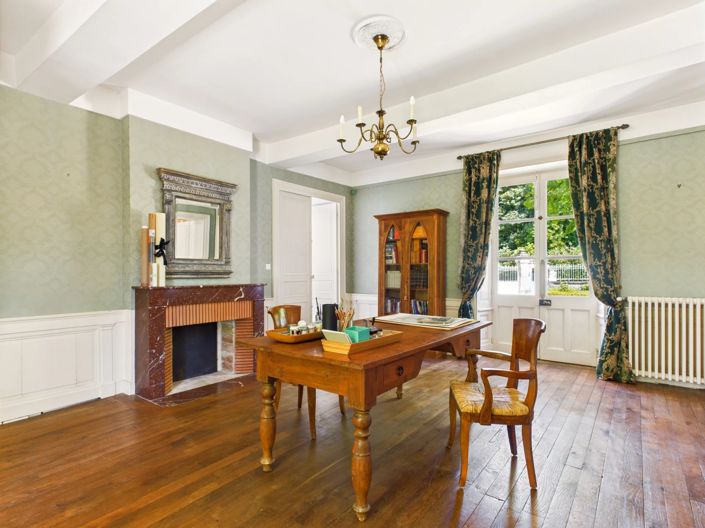 Image No.5-6 Bed House for sale