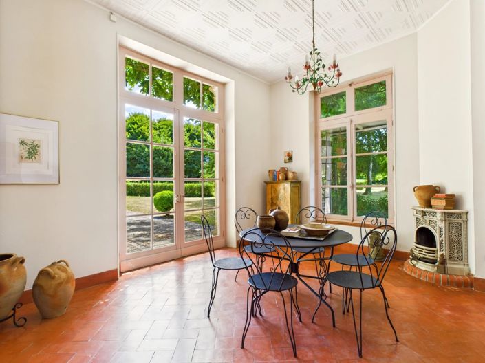 Image No.7-6 Bed House for sale