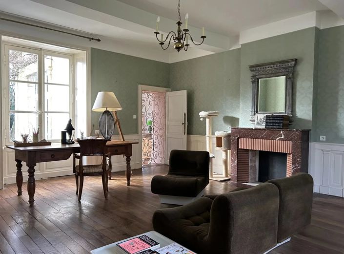 Image No.10-6 Bed House for sale