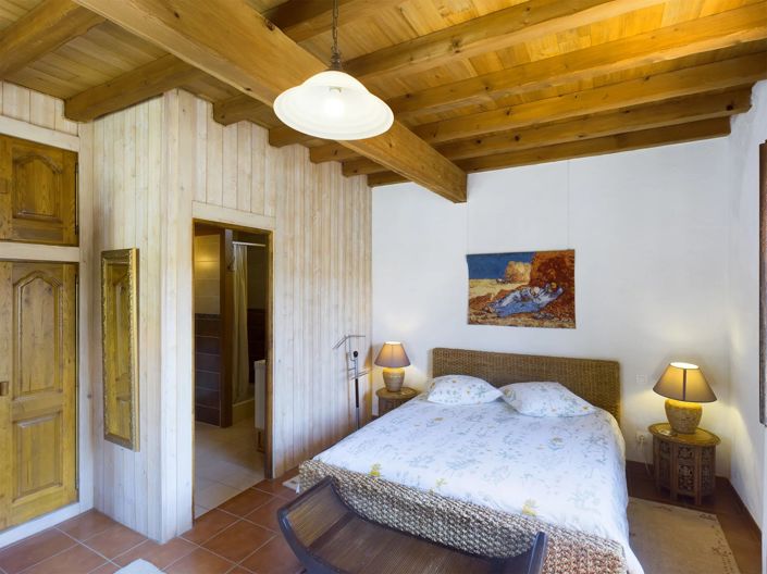 Image No.11-11 Bed House for sale