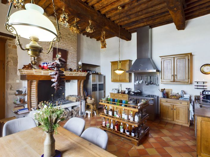 Image No.6-11 Bed House for sale