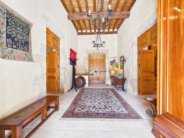 Image No.8-11 Bed House for sale