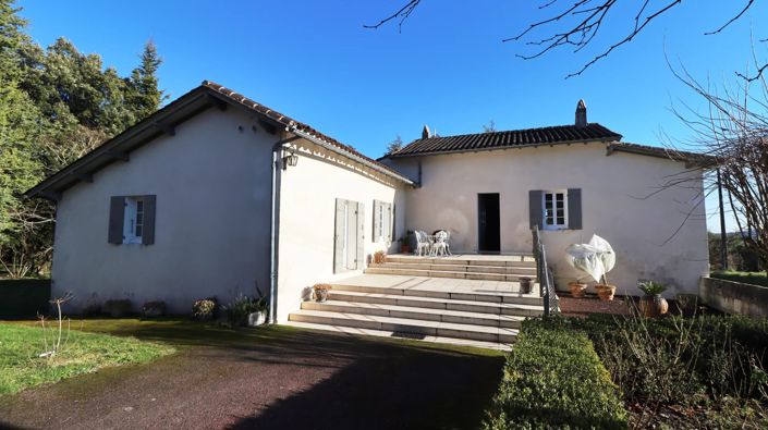 Image No.1-3 Bed House for sale