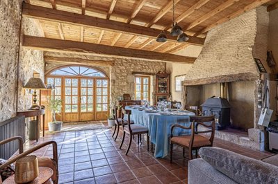 bff602a9983df8b11a89befd6e0745f98526cfd62c300