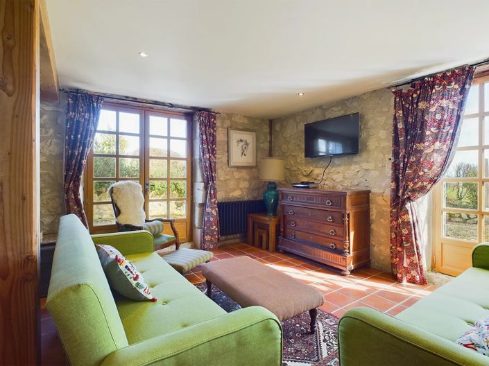 Image No.6-7 Bed House for sale