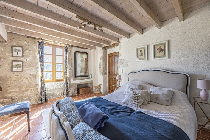 Image No.6-7 Bed House for sale