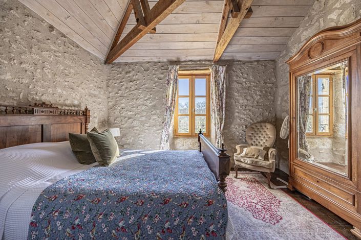 Image No.9-7 Bed House for sale