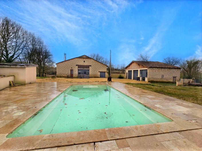 Image No.1-3 Bed House for sale
