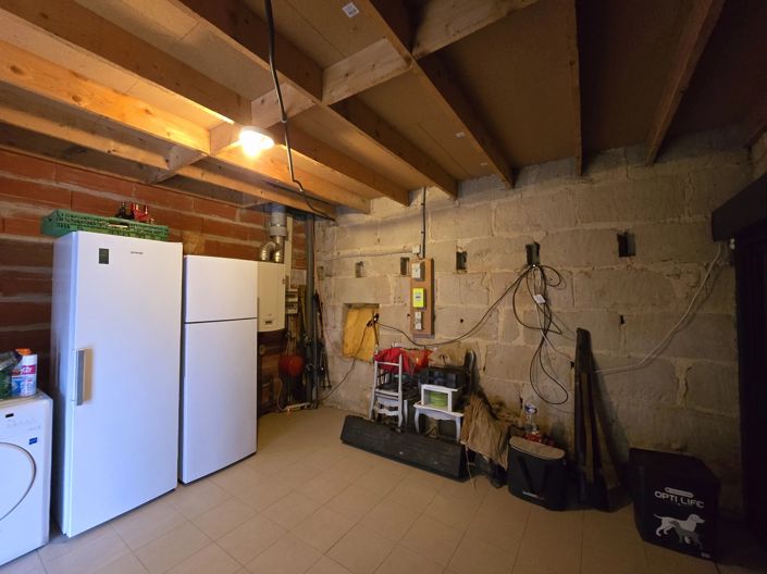 Image No.12-3 Bed House for sale