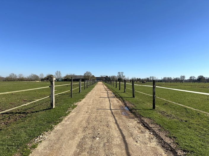 Image No.15-10 Bed House for sale