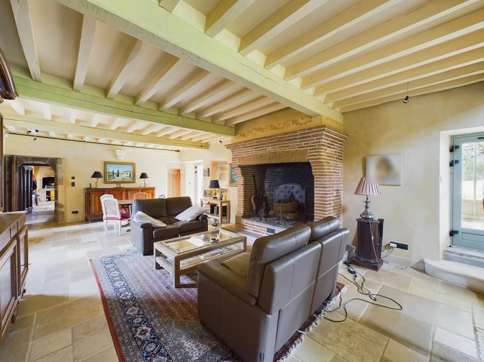 Image No.6-4 Bed House for sale