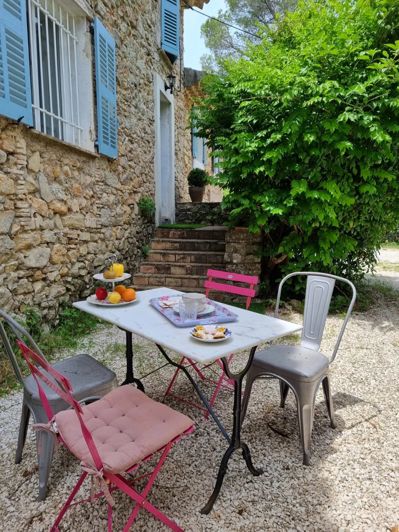 Image No.8-7 Bed House for sale