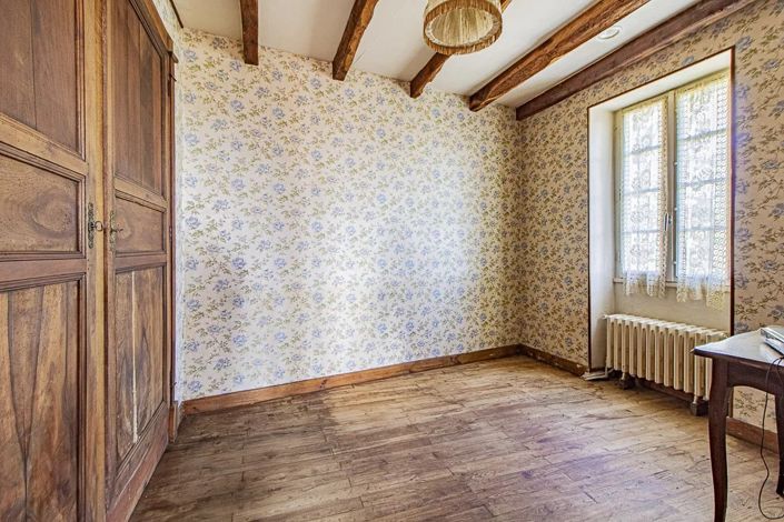 Image No.12-5 Bed House for sale