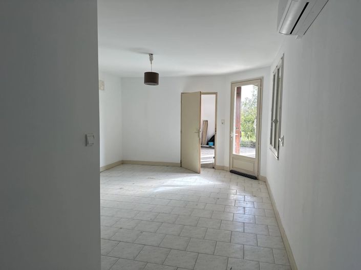 Image No.6-Maison de 2 chambres à vendre à Montignac-le-Coq