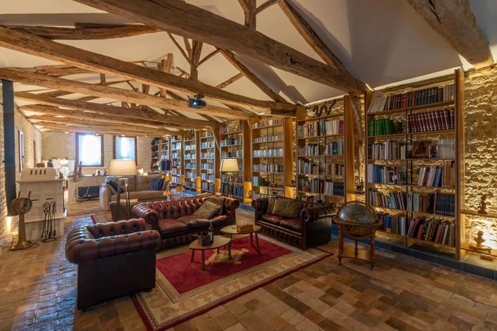 Image No.13-2 Bed House for sale