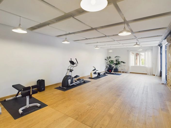 Image No.11-13 Bed House for sale