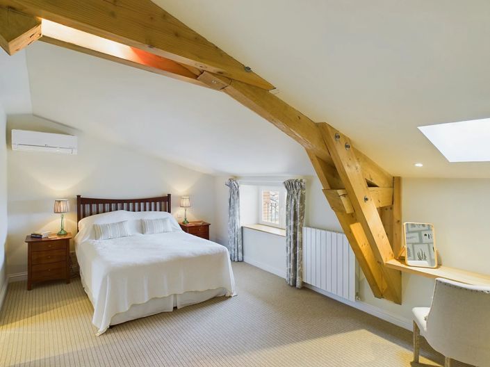 Image No.14-13 Bed House for sale