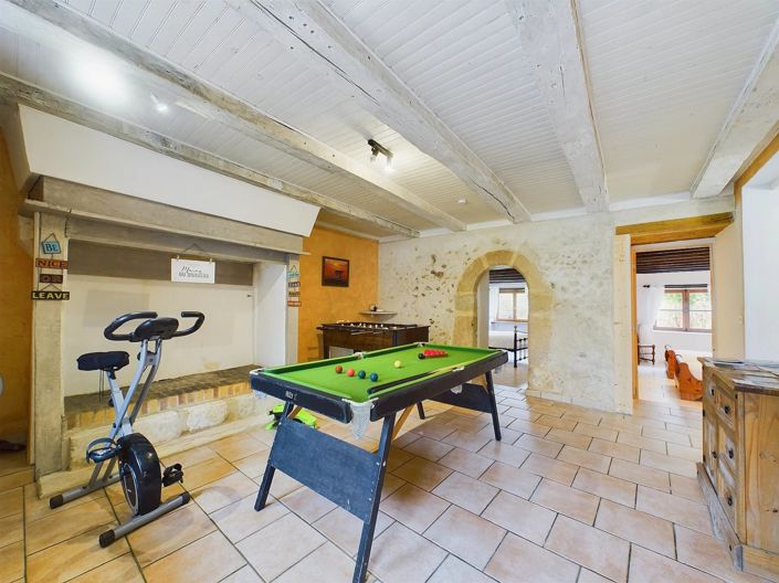 Image No.10-5 Bed House for sale