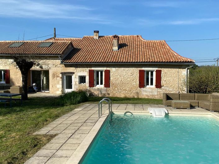 Image No.1-4 Bed House for sale